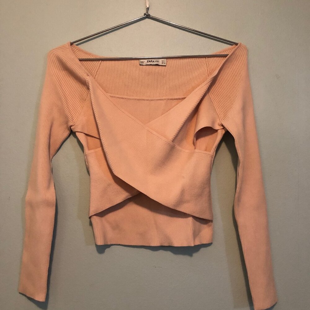 ZARA Knit  - Top   size Medium